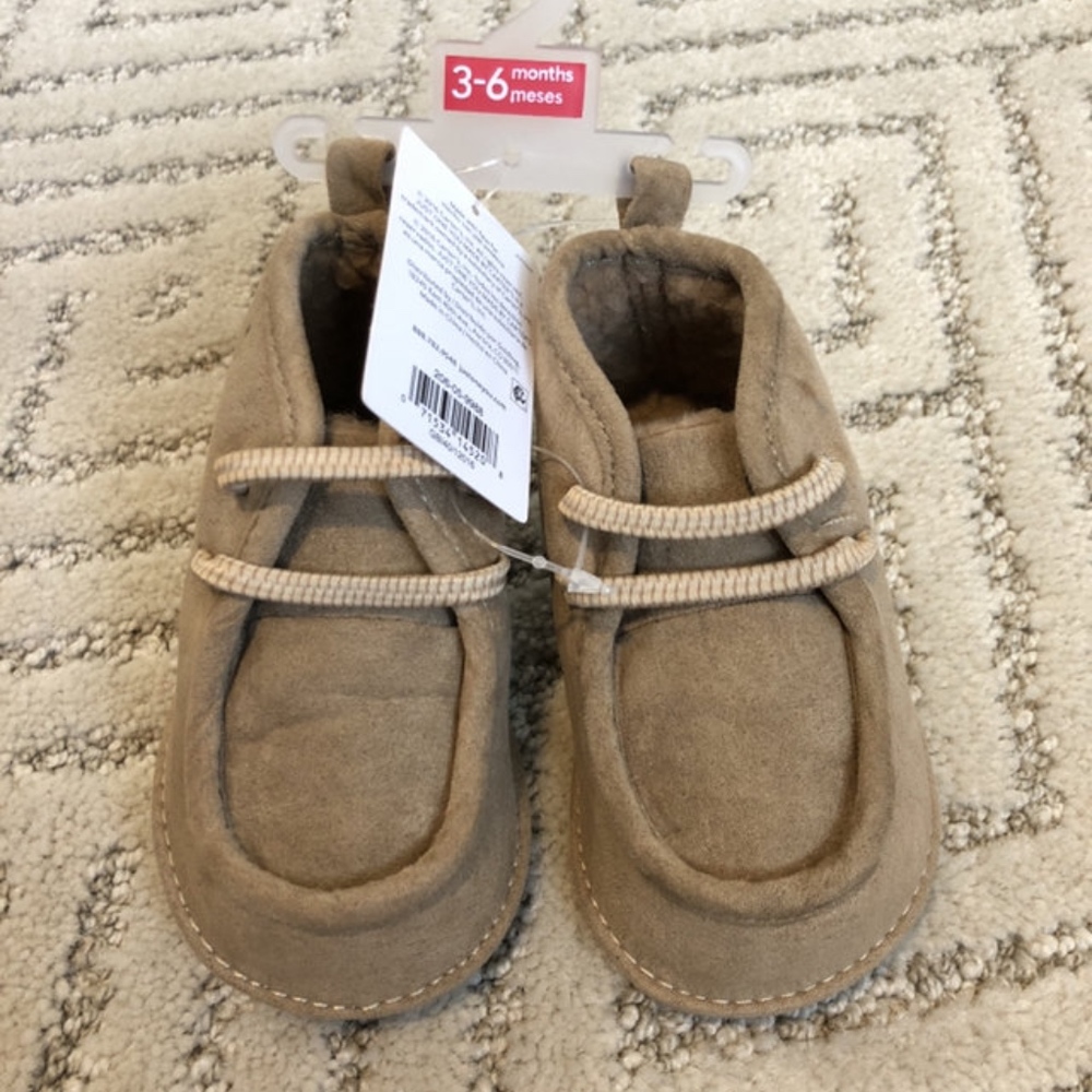 Moccasin Soft Soles NWT 3-6m